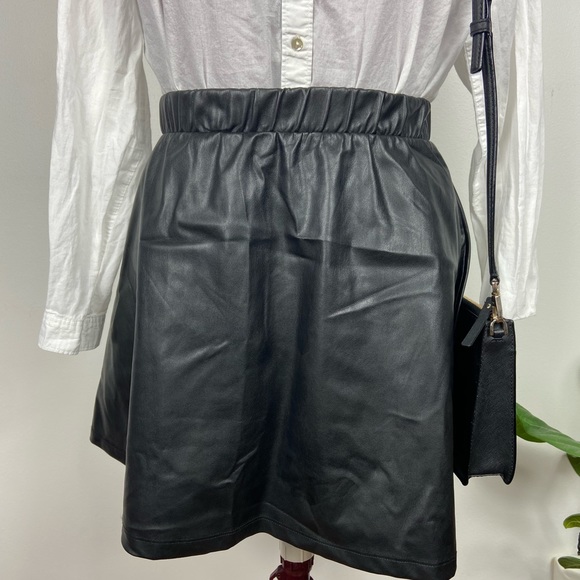 NWOT Rebel Rogue Faux Leather Mini Skirt - Picture 4 of 6